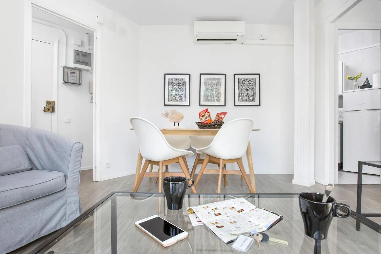 Vass Holidays Apartments バルセロナ スペイン