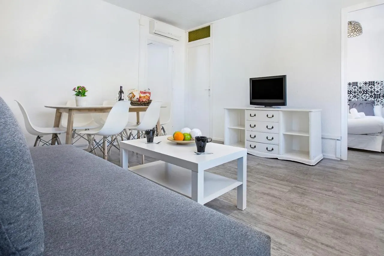 Vass Holidays Apartments バルセロナ